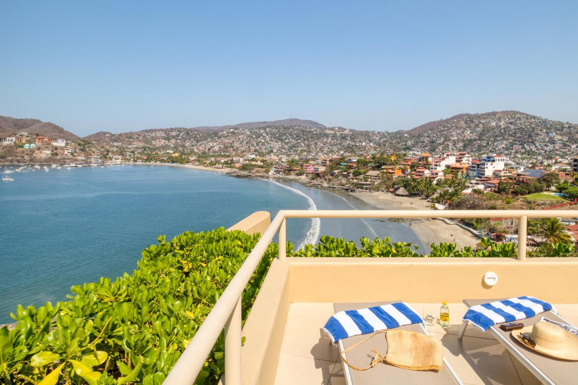 Villas Kaukan By Tasman Zihuatanejo Exterior photo