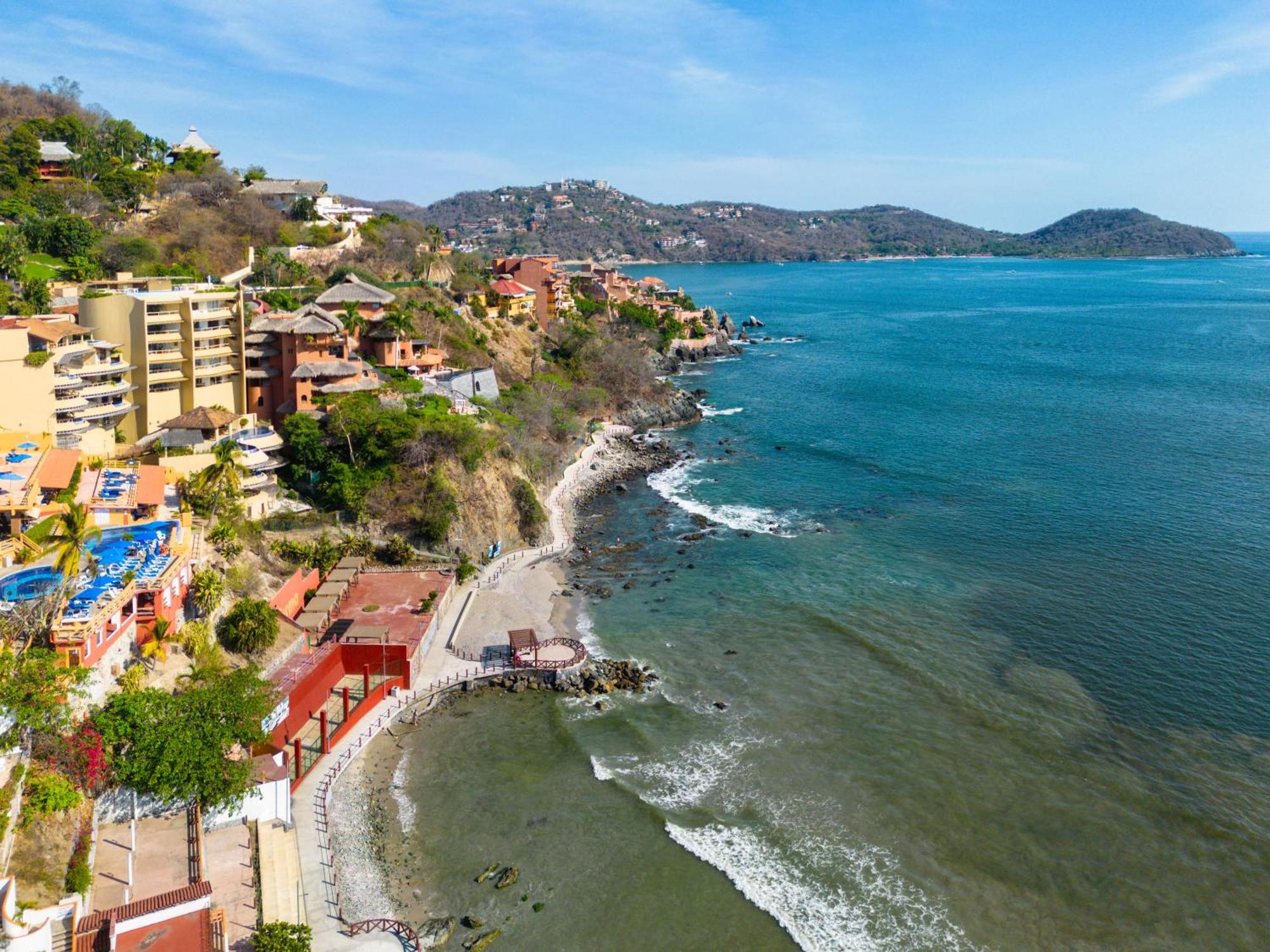 Villas Kaukan By Tasman Zihuatanejo Exterior photo